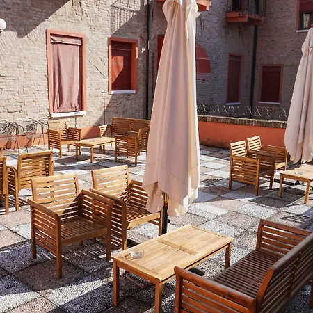 Antica Dimora Della Racchetta 4*