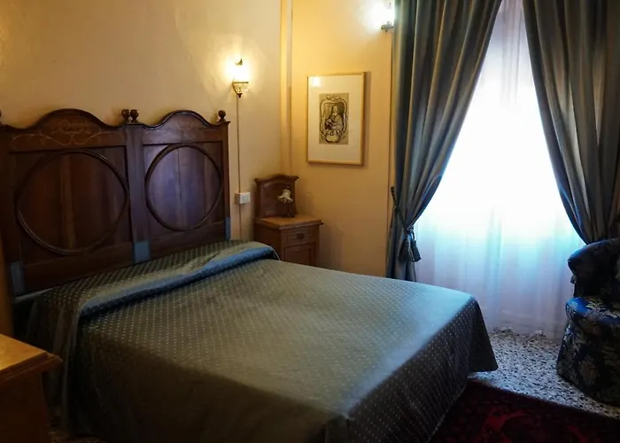 게스트하우스 Antica Dimora Della Racchetta 4*