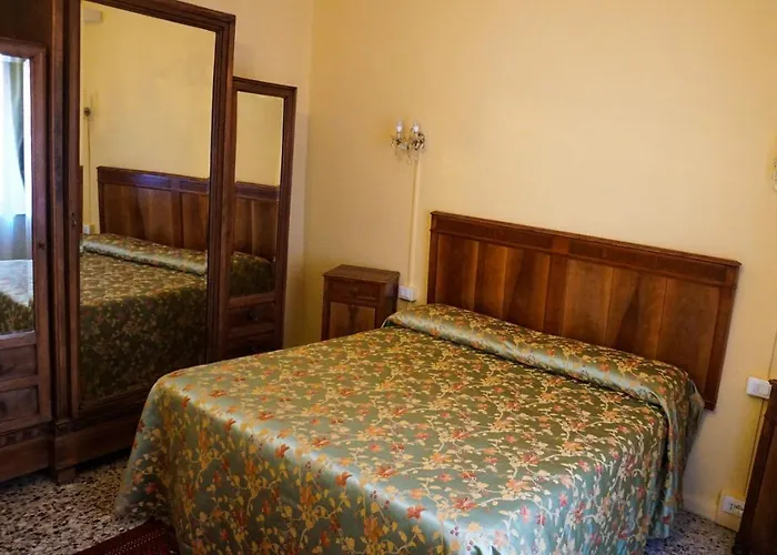 Antica Dimora Della Racchetta Pensión 4*