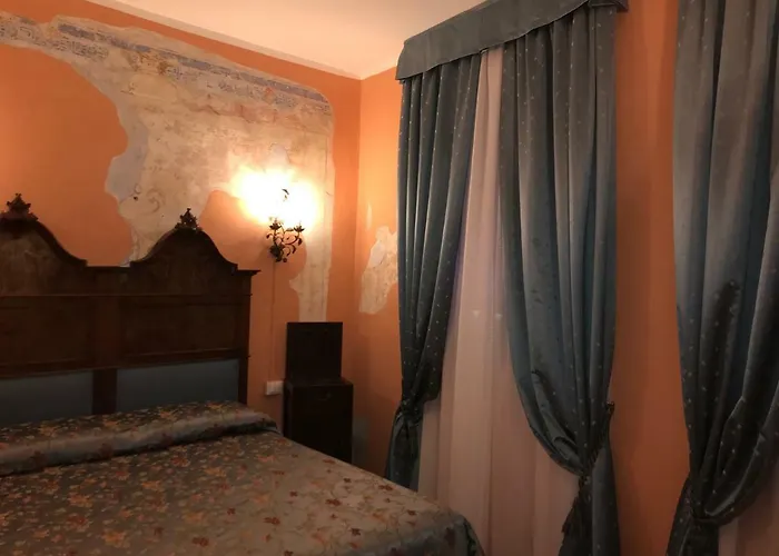 Antica Dimora Della Racchetta 페라라